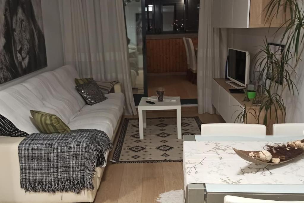 Ferienwohnung Atico En Paiporta Con 2 Grandes Terrazas Valencia Exterior foto
